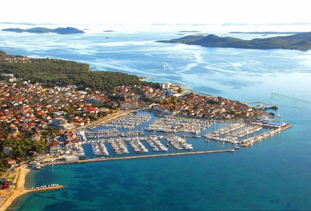 Apartments Lavanda Biograd Na Moru Exteriör bild