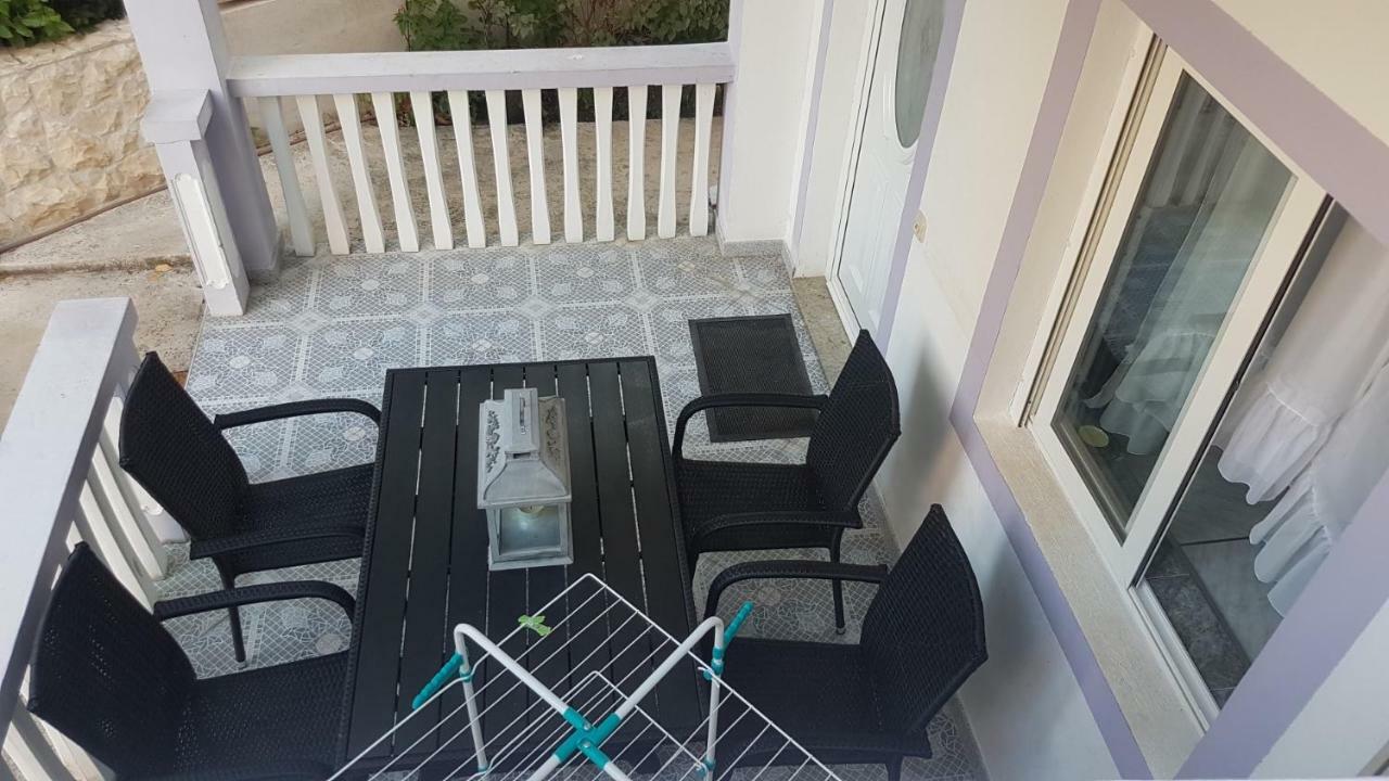 Apartments Lavanda Biograd Na Moru Exteriör bild