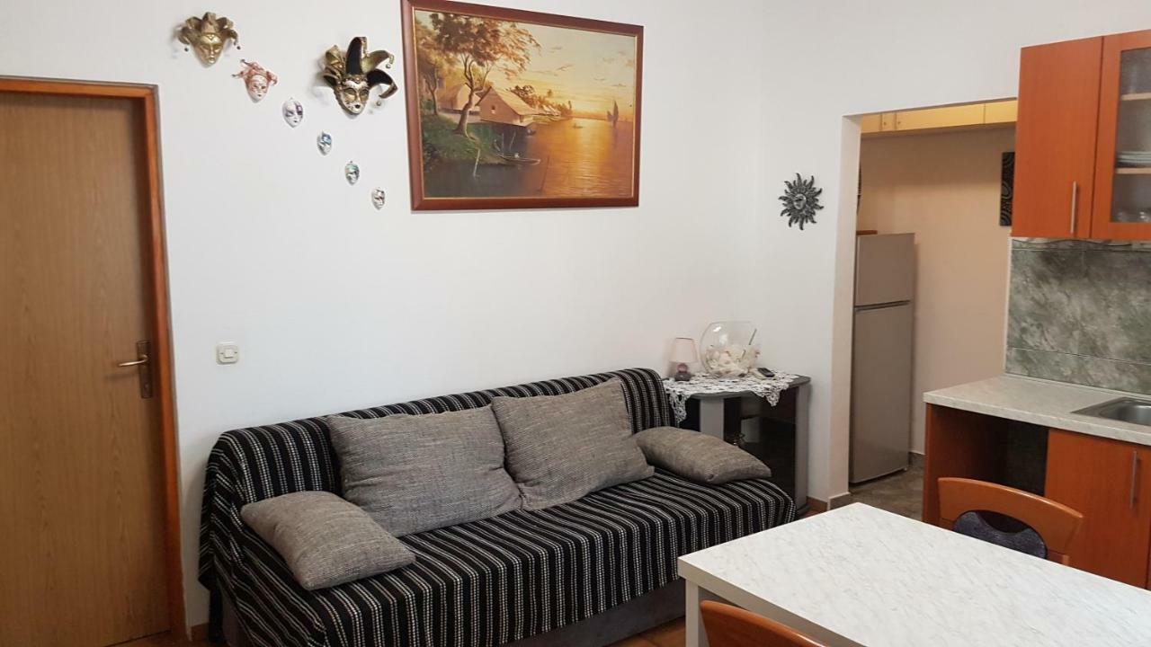 Apartments Lavanda Biograd Na Moru Exteriör bild